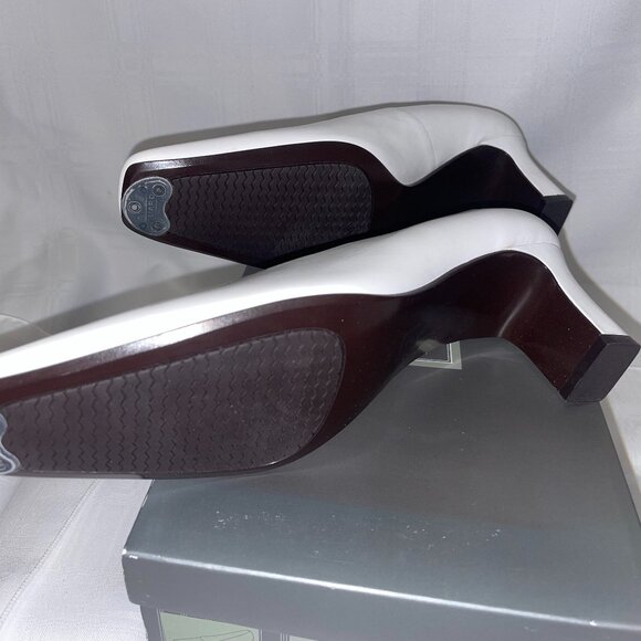 Nordstrom Womens, Leather, Block Heel Square Toe, White, Size 9N - Picture 4 of 5